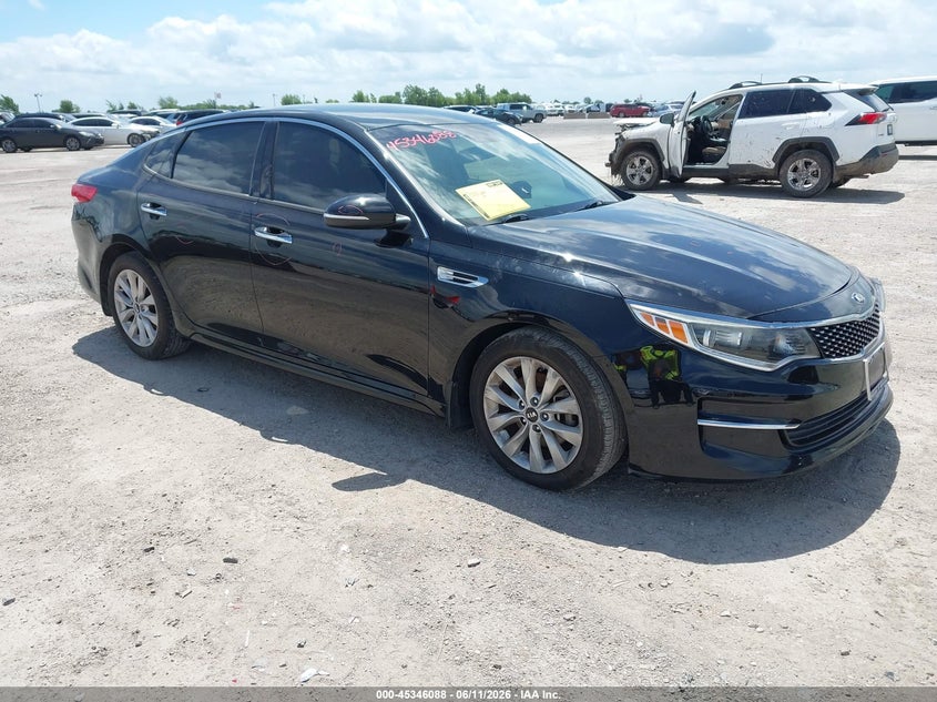 2018 Kia Optima VIN 5XXGU4L31JG191718 IAAI salvage auction — LEFT FRONT, Salvage (Texas), sold $1,500 on 2026-08-01 (photo 1)