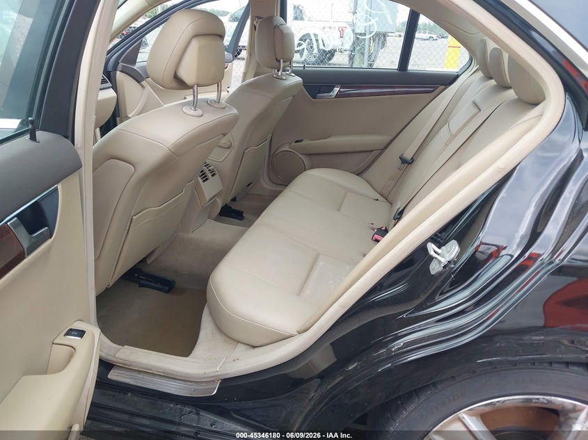 2010 Mercedes-benz C class VIN WDDGF5EB4AR118785 IAAI salvage auction — NORMAL WEAR, Clear (Florida), sold $1,150 on 2026-07-14 (photo 8)