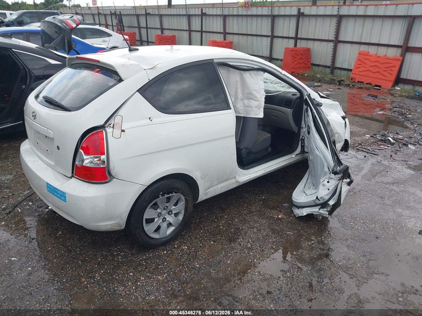 2010 Hyundai Accent VIN KMHCM3AC8AU174366 IAAI salvage auction — ROLLOVER, Salvage (Texas), sold $250 on 2026-07-15 (photo 4)
