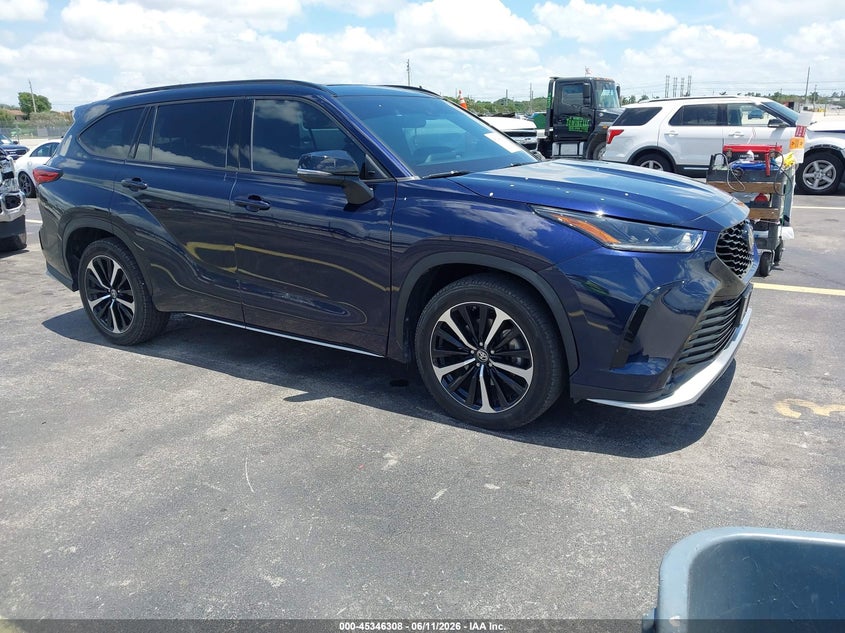 2022 Toyota Highlander VIN 5TDLZRAH5NS138682 IAAI salvage auction — LEFT REAR, Salvage Title, sold $16,000 on 2026-07-30 (photo 1)