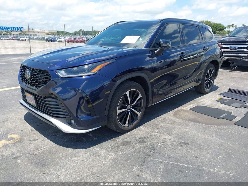 2022 Toyota Highlander VIN 5TDLZRAH5NS138682 IAAI salvage auction — LEFT REAR, Salvage Title, sold $16,000 on 2026-07-30 (photo 2)