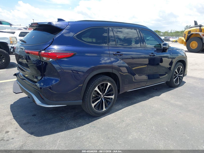 2022 Toyota Highlander VIN 5TDLZRAH5NS138682 IAAI salvage auction — LEFT REAR, Salvage Title, sold $16,000 on 2026-07-30 (photo 4)