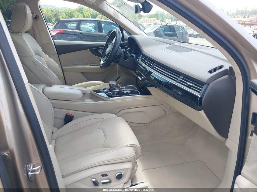 2019 Audi Q7 VIN WA1VAAF73KD030564 IAAI salvage auction — LEFT SIDE, Salvage (North Carolina), sold $11,750 on 2026-07-10 (photo 5)