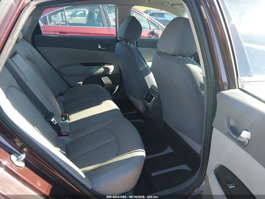 2016 Kia Optima VIN 5XXGU4L32GG106541 IAAI salvage auction — NORMAL WEAR, Clear-Dealer Only (West Virginia), sold $450 on 2026-07-09 (photo 8)