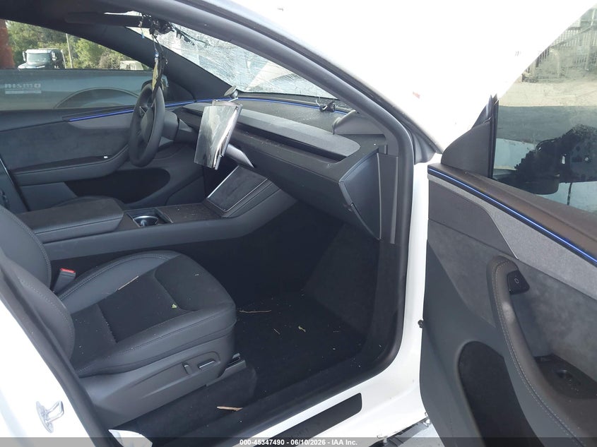 2026 Tesla Model y VIN 7SAYGDED4TA690987 IAAI salvage auction — FRONT & REAR, Salvage Title, sold $11,600 on 2026-07-23 (photo 5)