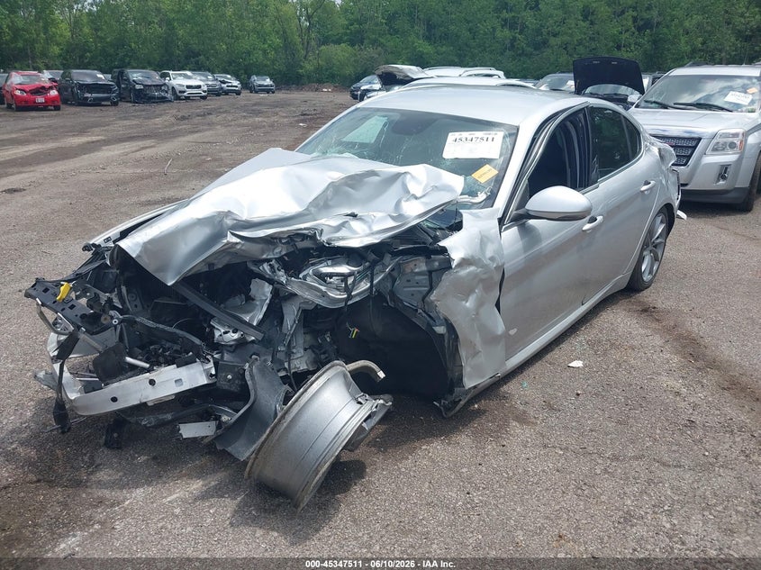 2017 Alfa romeo Giulia VIN ZARFAEBN0H7539935 IAAI salvage auction — FRONT END, Salvage Title, sold $1,200 on 2026-08-04 (photo 2)