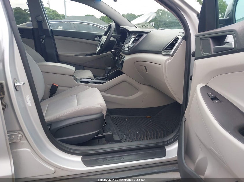 2017 Hyundai Tucson VIN KM8J33A43HU434914 IAAI salvage auction — NORMAL WEAR, Repossession Paperwork (Georgia), sold $3,850 on 2026-07-08 (photo 5)