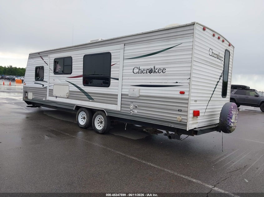 2007 Forest river Cherokee VIN 4X4TCKD227Y105043 IAAI salvage auction — SIDE, Salvage (Indiana), sold $1,200 on 2026-07-08 (photo 3)