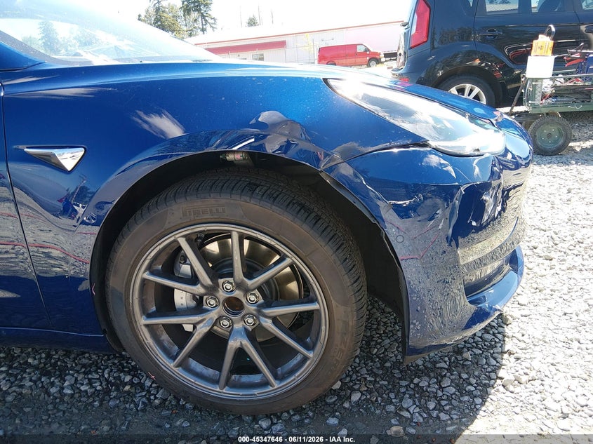 2018 Tesla Model 3 VIN 5YJ3E1EA5JF019443 IAAI salvage auction — RIGHT FRONT, Salvage Title, sold $8,600 on 2026-07-29 (photo 6)