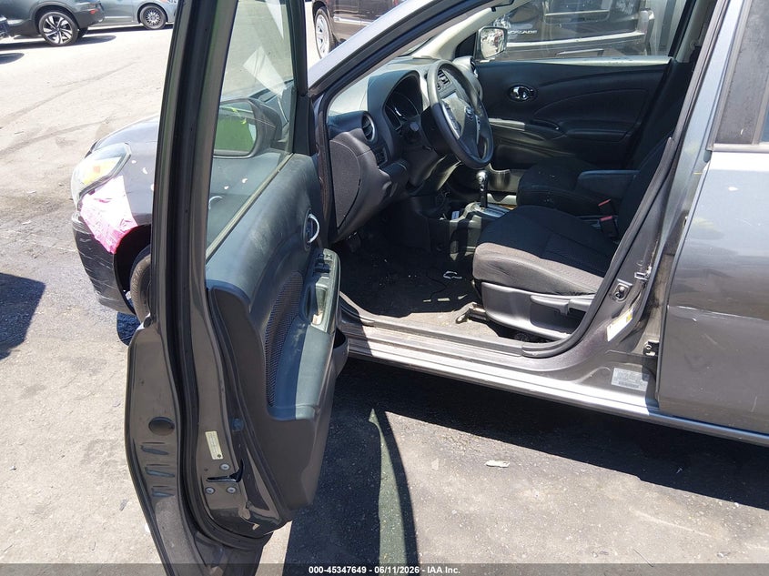 2019 Nissan Versa VIN 3N1CN7AP6KL880391 IAAI salvage auction — SIDE, Salvage Title, sold $1,100 on 2026-07-31 (photo 5)