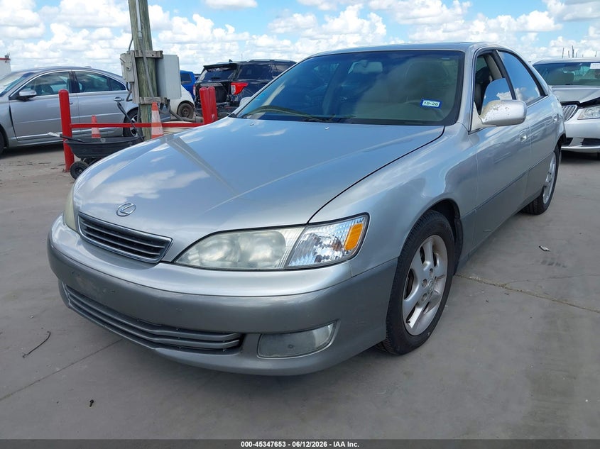 2000 Lexus ES VIN JT8BF28G7Y5083458 IAAI salvage auction — REAR END, Salvage (Texas), sold $1,075 on 2026-07-07 (photo 2)