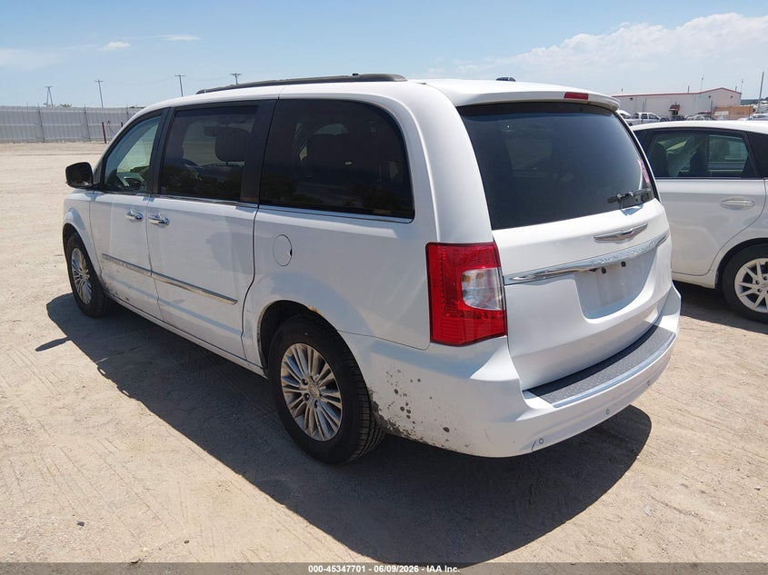 2015 Chrysler Town & country VIN 2C4RC1CG7FR611056 IAAI salvage auction — NORMAL WEAR, Salvage Title, sold $925 on 2026-07-23 (photo 3)