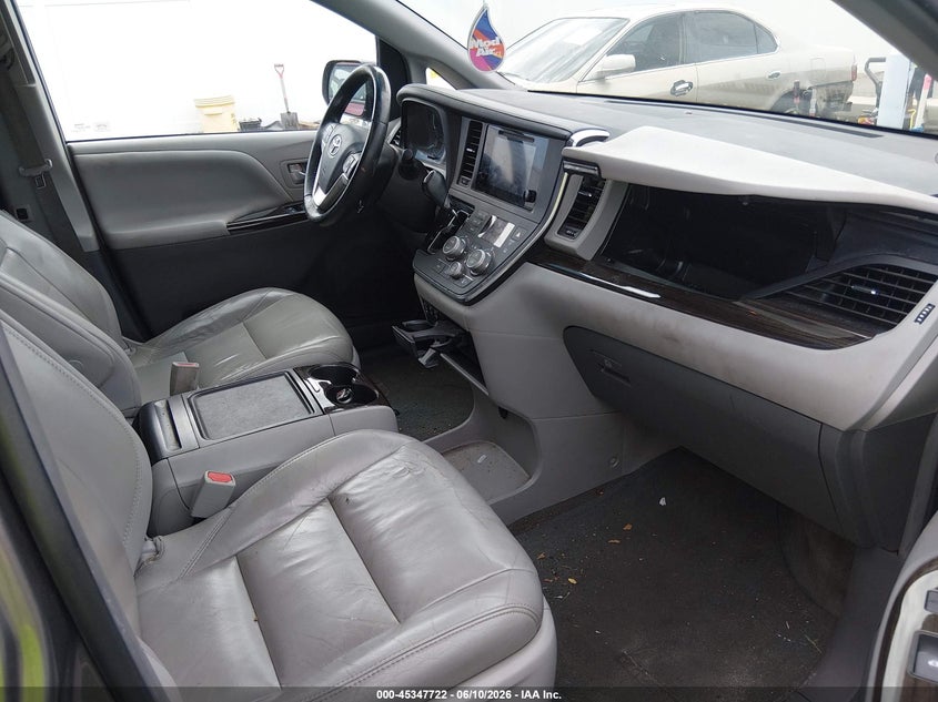 2017 Toyota Sienna VIN 5TDYZ3DC0HS876686 IAAI salvage auction — WATER/FLOOD, Rebuildable (Florida), sold $2,600 on 2026-07-13 (photo 5)