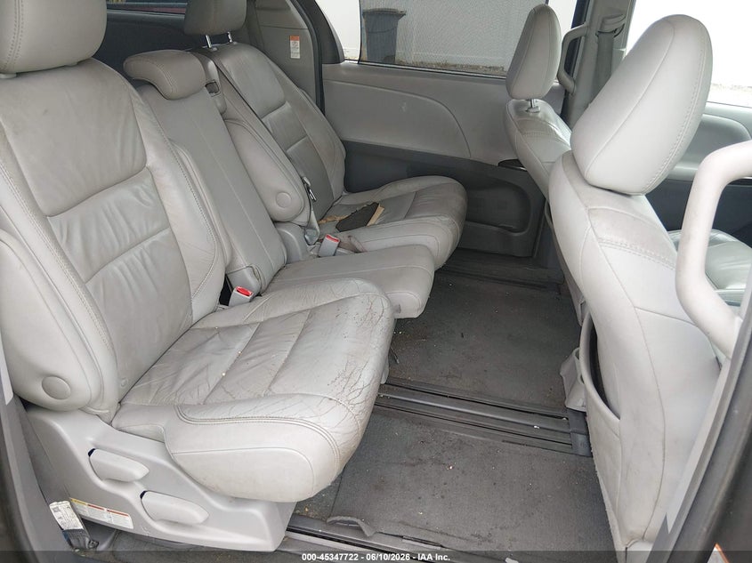 2017 Toyota Sienna VIN 5TDYZ3DC0HS876686 IAAI salvage auction — WATER/FLOOD, Rebuildable (Florida), sold $2,600 on 2026-07-13 (photo 8)