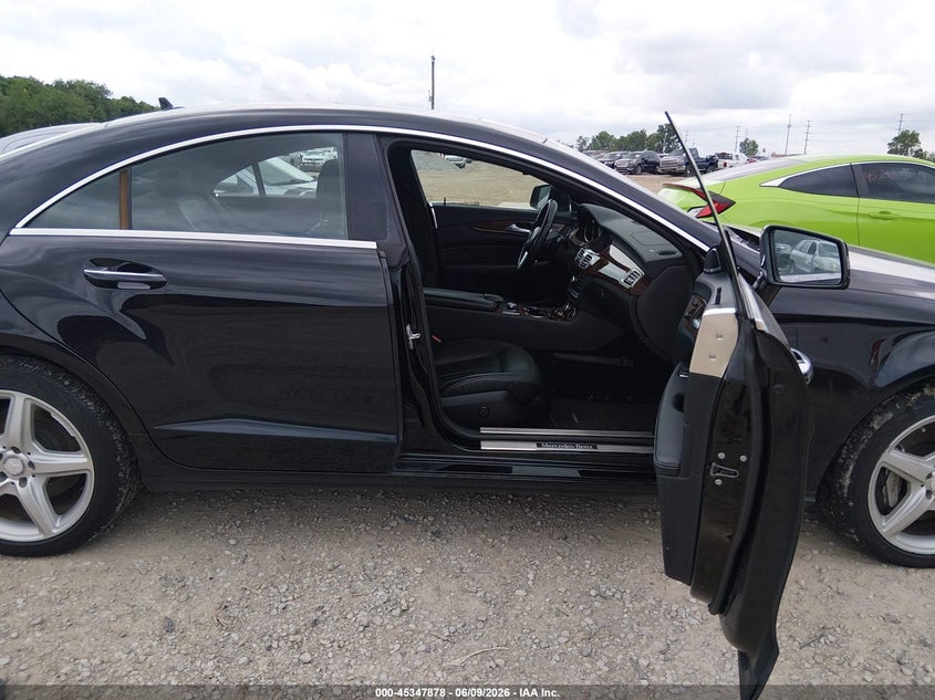 2014 Mercedes-benz VIN WDDLJ9BB7EA112007 IAAI salvage auction — NORMAL WEAR, Salvage Title, sold $2,600 on 2026-07-15 (photo 5)