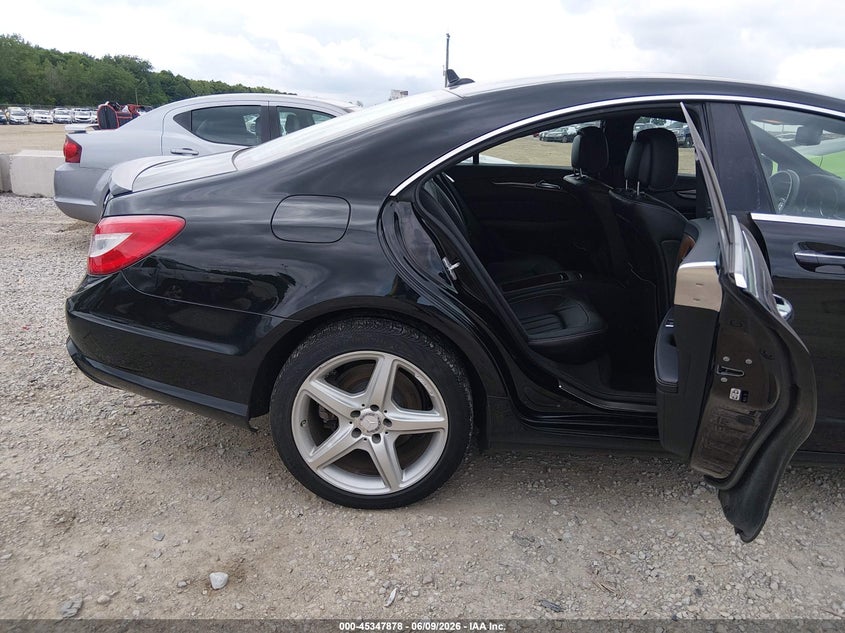 2014 Mercedes-benz VIN WDDLJ9BB7EA112007 IAAI salvage auction — NORMAL WEAR, Salvage Title, sold $2,600 on 2026-07-15 (photo 8)