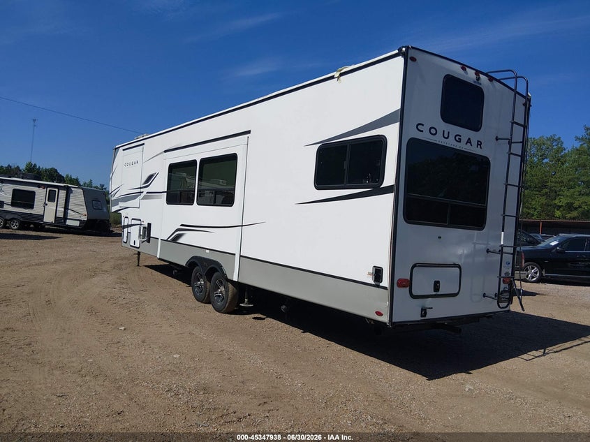 2023 Keystone Cougar VIN 4YDFCGS2XP2502471 IAAI salvage auction — SIDE, Salvage (Mississippi), sold $13,300 on 2026-09-17 (photo 3)