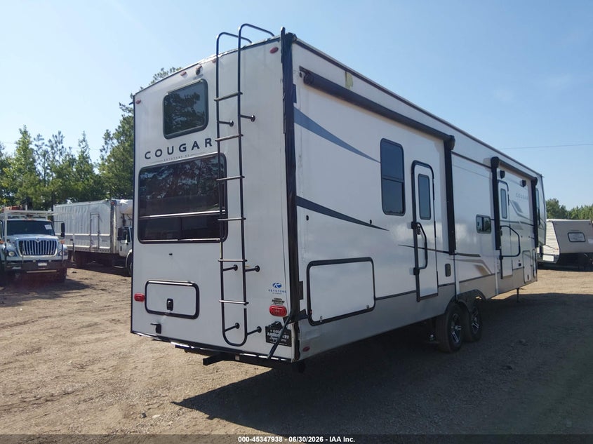2023 Keystone Cougar VIN 4YDFCGS2XP2502471 IAAI salvage auction — SIDE, Salvage (Mississippi), sold $13,300 on 2026-09-17 (photo 6)
