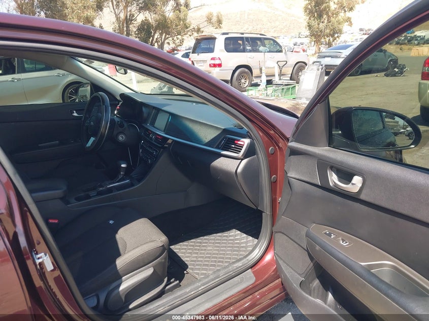 2019 Kia Optima VIN 5XXGT4L32KG327505 IAAI salvage auction — FRONT END, Salvage (California), sold $1,900 on 2026-07-14 (photo 5)