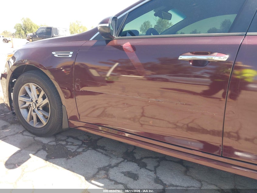 2019 Kia Optima VIN 5XXGT4L32KG327505 IAAI salvage auction — FRONT END, Salvage (California), sold $1,900 on 2026-07-14 (photo 6)