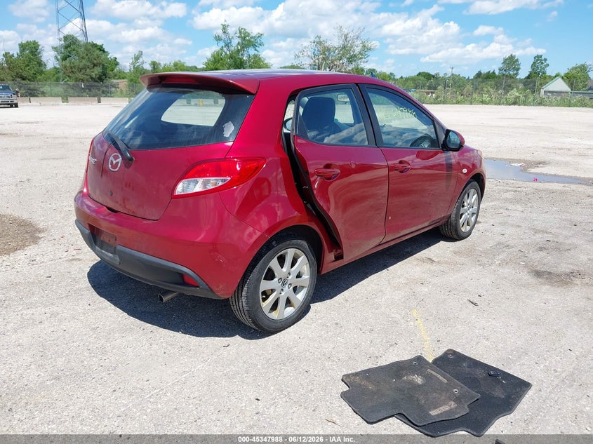 2014 Mazda 2 VIN JM1DE1LY0E0183840 IAAI salvage auction — LEFT SIDE, Clear (Wisconsin), sold $700 on 2026-07-28 (photo 4)