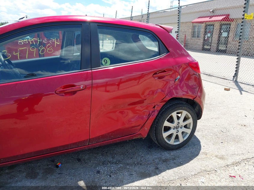 2014 Mazda 2 VIN JM1DE1LY0E0183840 IAAI salvage auction — LEFT SIDE, Clear (Wisconsin), sold $700 on 2026-07-28 (photo 6)