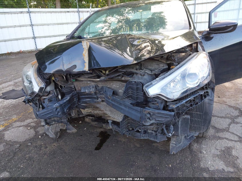 2016 Kia Forte VIN KNAFK4A6XG5477673 IAAI salvage auction — FRONT END, Clear (Michigan), sold $225 on 2026-07-27 (photo 6)