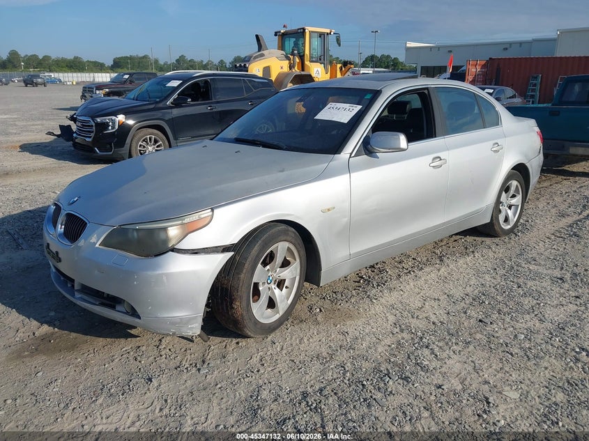 2007 BMW 5er VIN WBANE53517CW66608 IAAI salvage auction — NORMAL WEAR, Clear (Georgia), sold $400 on 2026-07-13 (photo 2)