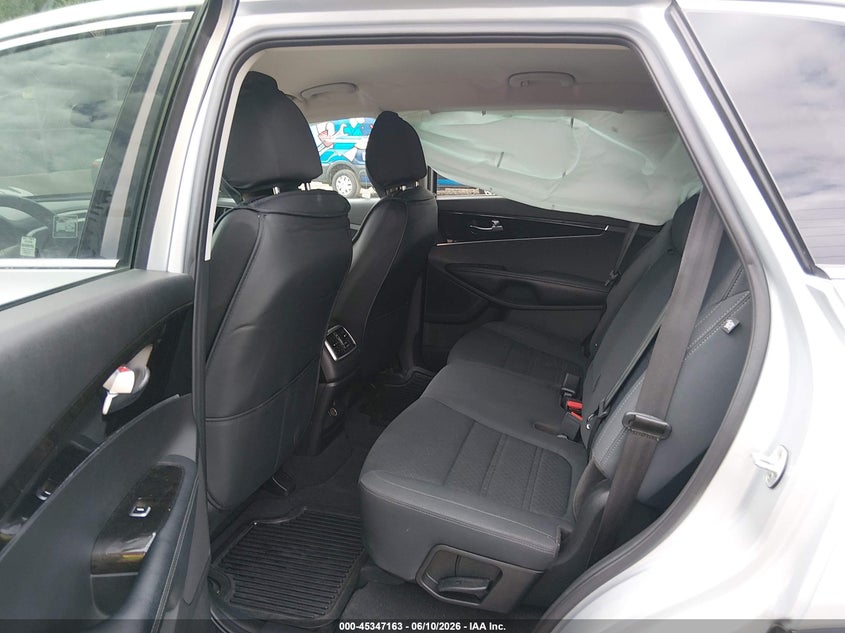 2018 Kia Sorento VIN 5XYPG4A33JG397371 IAAI salvage auction — RIGHT SIDE, Salvage (Illinois), sold $25 on 2026-07-22 (photo 8)