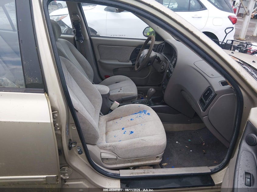 2005 Hyundai Elantra VIN KMHDN46D95U067308 IAAI salvage auction — NORMAL WEAR, Salvage (Ohio), sold $350 on 2026-07-08 (photo 5)