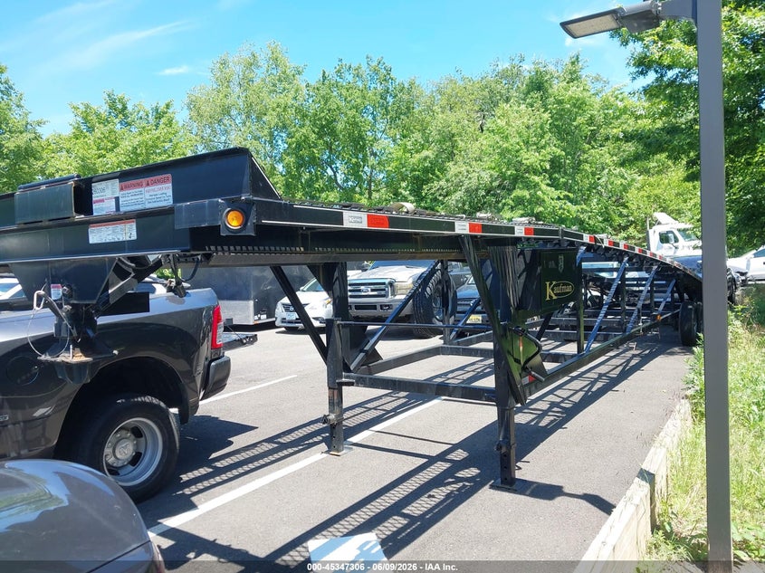 2023 Kaufman trailers Trailer VIN 7UZFW5037PB000179 IAAI salvage auction — SIDE, Clear (New Jersey), sold $7,100 on 2026-07-13 (photo 2)