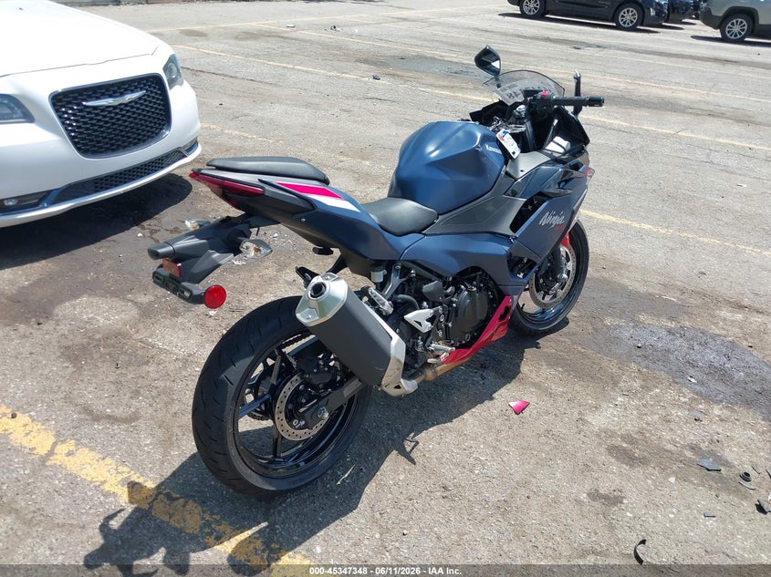 2026 Kawasaki Ninja VIN ML5EXGG19TDA93250 IAAI salvage auction — FRONT END, Scrap (Michigan), sold $1,125 on 2026-07-21 (photo 4)
