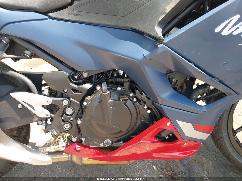 2026 Kawasaki Ninja VIN ML5EXGG19TDA93250 IAAI salvage auction — FRONT END, Scrap (Michigan), sold $1,125 on 2026-07-21 (photo 8)