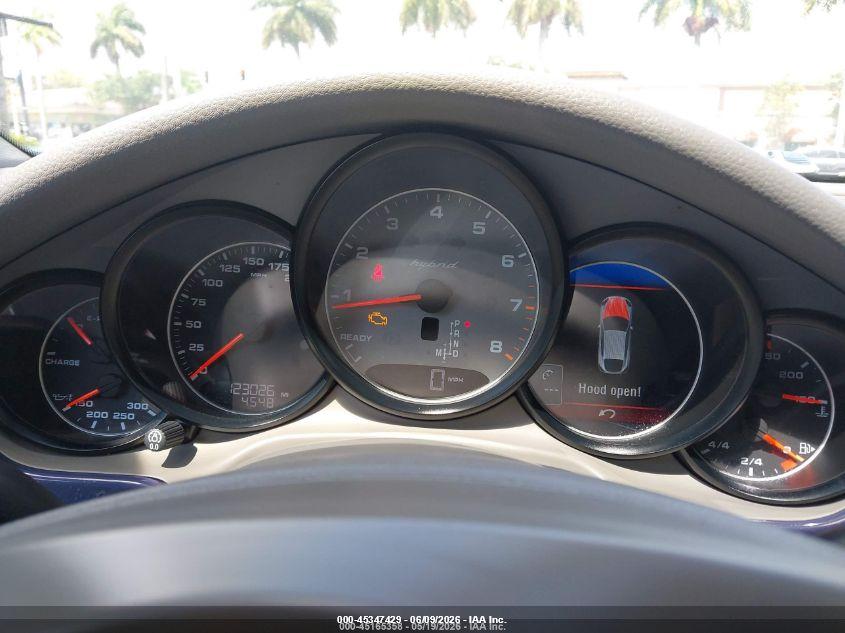 2013 Porsche Panamera VIN WP0AD2A70DL045069 IAAI salvage auction — NORMAL WEAR, Clear (Florida), sold $4,550 on 2026-07-08 (photo 7)