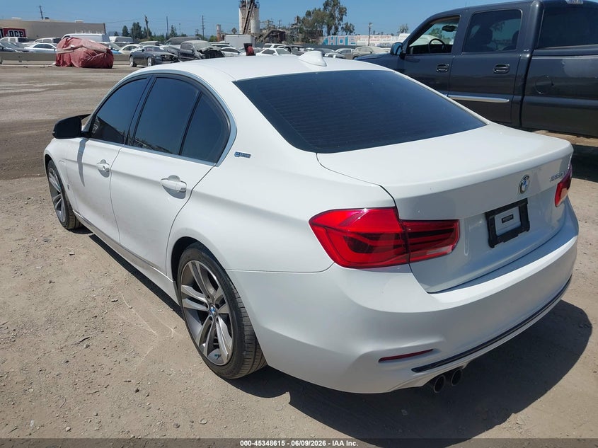 2017 BMW 3er VIN WBA8E1C32HA159119 IAAI salvage auction — REPOSSESSION, Salvage Title, sold $4,150 on 2026-07-10 (photo 3)