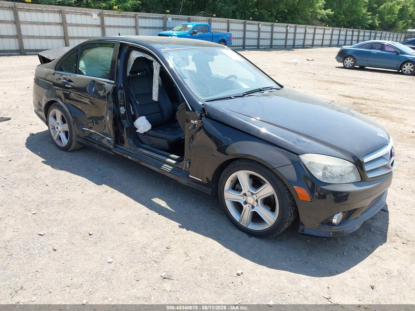 2010 Mercedes-benz C class VIN WDDGF8BB4AR088631 IAAI salvage auction — RIGHT SIDE, Clear (Tennessee), sold $675 on 2026-07-08 (photo 1)