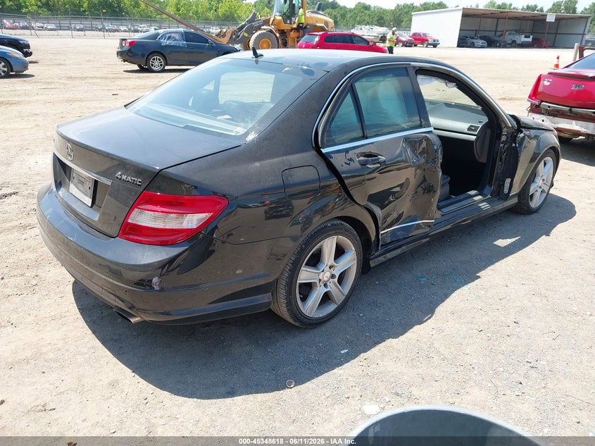 2010 Mercedes-benz C class VIN WDDGF8BB4AR088631 IAAI salvage auction — RIGHT SIDE, Clear (Tennessee), sold $675 on 2026-07-08 (photo 4)