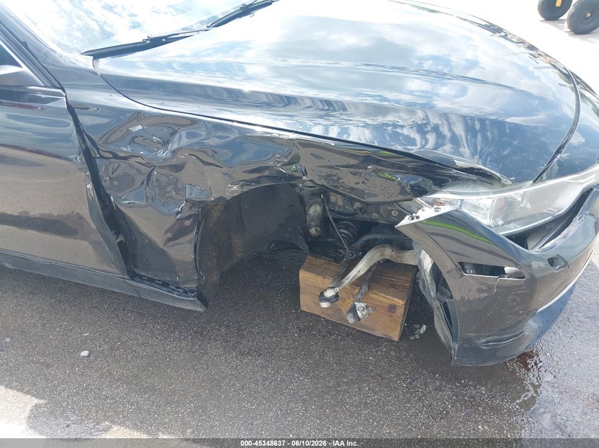 2015 BMW 3er VIN WBA3B9C58FF588848 IAAI salvage auction — RIGHT FRONT, Clear (Indiana), sold $1,925 on 2026-08-21 (photo 6)