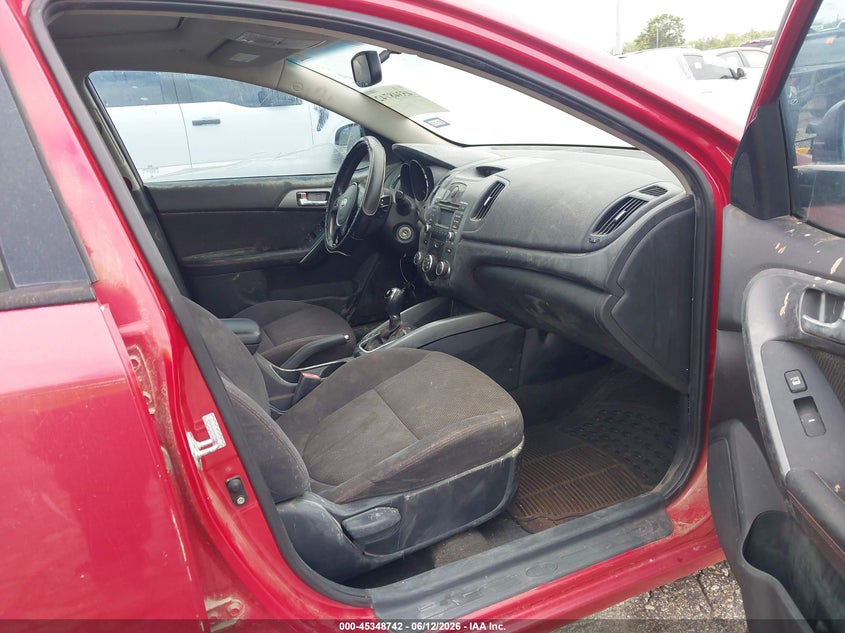 2013 Kia Forte VIN KNAFW5A3XD5668862 IAAI salvage auction — NORMAL WEAR, Original (Texas), sold $175 on 2026-07-29 (photo 5)