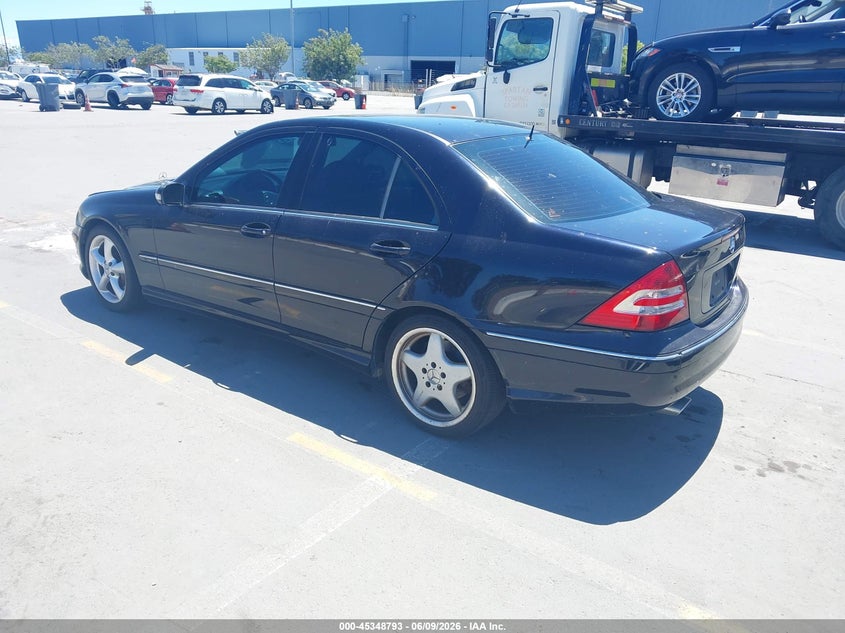 2005 Mercedes-benz C class VIN WDBRF40J25A750070 IAAI salvage auction — NORMAL WEAR, Clear - Dealer Only (California), sold $325 on 2026-07-06 (photo 3)