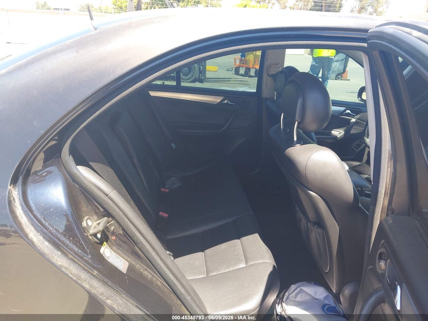 2005 Mercedes-benz C class VIN WDBRF40J25A750070 IAAI salvage auction — NORMAL WEAR, Clear - Dealer Only (California), sold $325 on 2026-07-06 (photo 8)