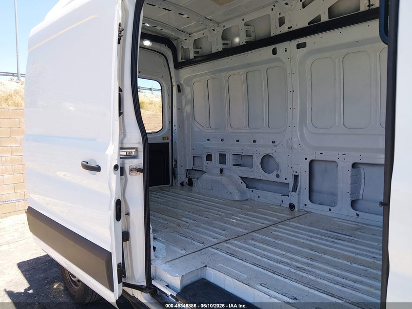 2019 Ford Transit-350 VIN 1FTBW2XM4KKB08415 IAAI salvage auction — SIDE, Sf97 (California), sold $19,300 on 2026-07-28 (photo 8)