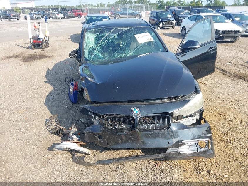 2015 BMW 3er VIN WBA3B1G57FNT03784 IAAI salvage auction — RIGHT SIDE, Salvage (South Carolina), sold $275 on 2026-08-12 (photo 6)