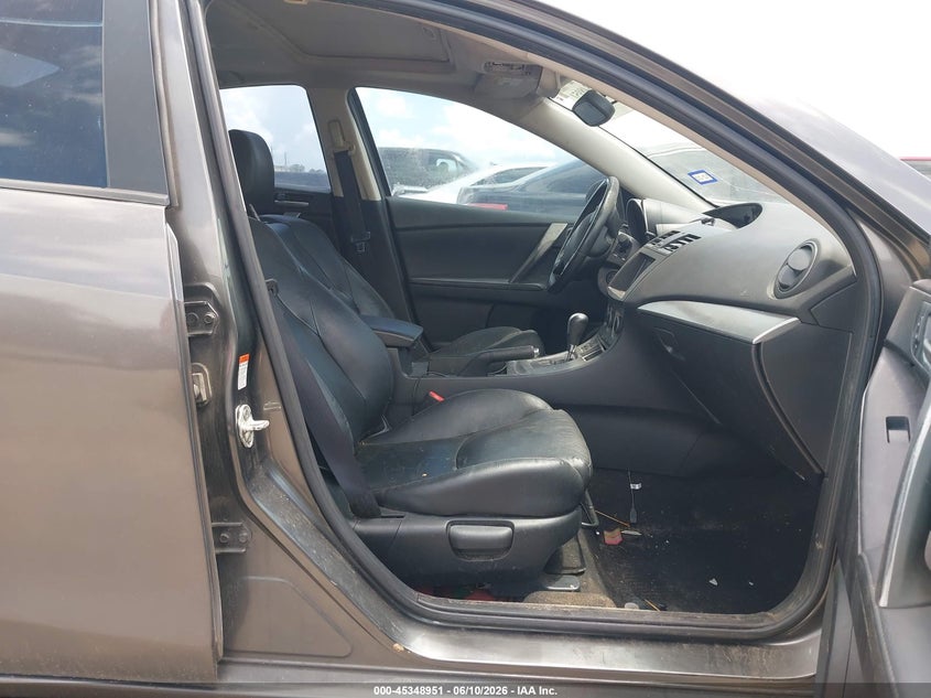 2010 Mazda 3 VIN JM1BL1S50A1158946 IAAI salvage auction — RIGHT FRONT, Salvage (Texas), sold $325 on 2026-07-24 (photo 5)