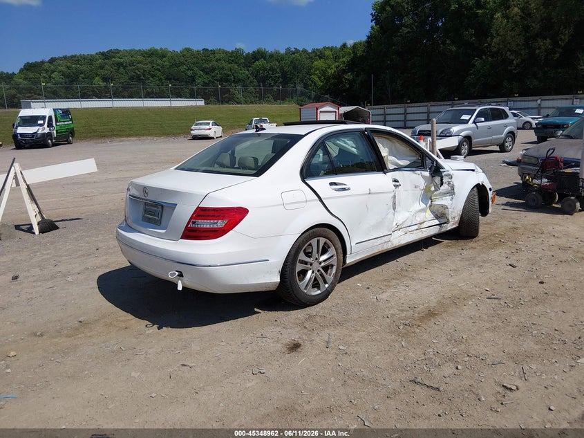 2014 Mercedes-benz VIN WDDGF4HB4ER310512 IAAI salvage auction — RIGHT SIDE, Clear (Tennessee), sold $775 on 2026-07-15 (photo 4)