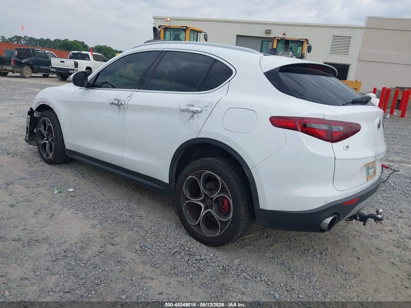 2019 Alfa romeo Stelvio VIN ZASPAKBN4K7C45546 IAAI salvage auction — THEFT, Wait Title, sold $25 on 2026-08-21 (photo 3)