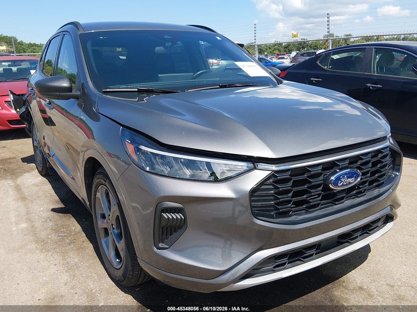 2023 Ford Escape VIN 1FMCU0MN8PUB18609 IAAI salvage auction — REAR END, Salvage Title, sold $7,500 on 2026-07-26 (photo 1)