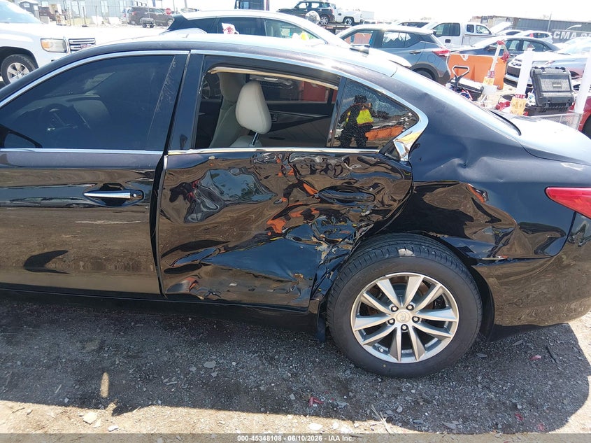 2015 Infiniti Q50 VIN JN1BV7AR9FM418402 IAAI salvage auction — LEFT SIDE, Salvage Title, sold $3,350 on 2026-07-16 (photo 6)