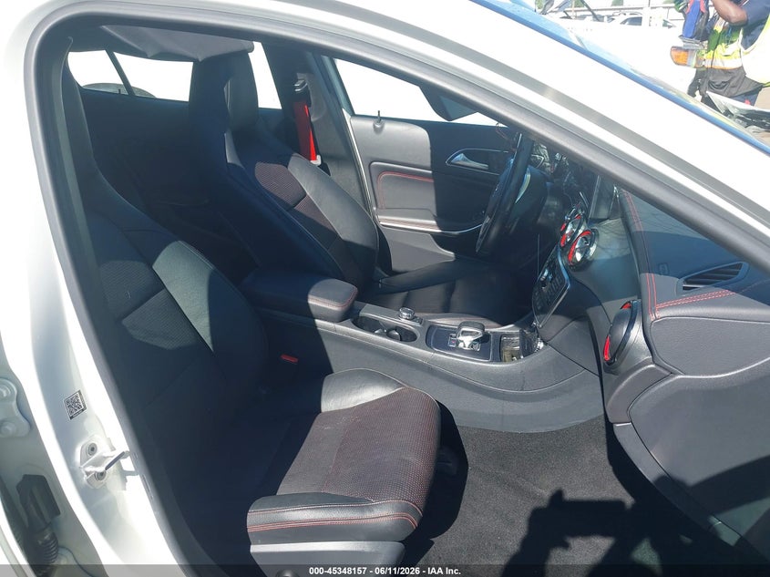 2015 Mercedes-benz Gla-klasse amg VIN WDDTG5CB5FJ142954 IAAI salvage auction — ROOF, Salvage Title, sold $3,100 on 2026-08-11 (photo 5)