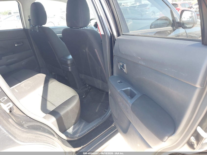 2020 Mitsubishi Outlander VIN JA4AR3AU0LU004621 IAAI salvage auction — REAR END, Salvage Title, sold $2,500 on 2026-08-02 (photo 8)